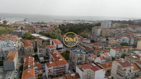 Apartamento T3 para Venda em Almada, Cova da Piedade, Pragal e Cacilhas