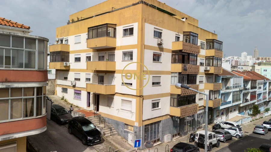 Apartamento T3 para Venda em Almada, Cova da Piedade, Pragal e Cacilhas Foto 23