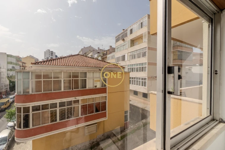 Apartamento T3 para Venda em Almada, Cova da Piedade, Pragal e Cacilhas Foto 21