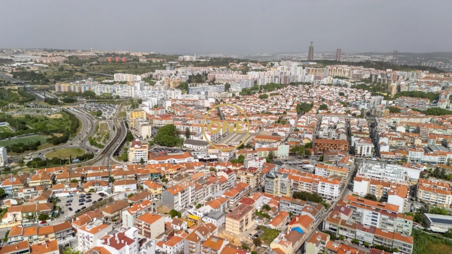Apartamento T3 para Venda em Almada, Cova da Piedade, Pragal e Cacilhas Foto 26
