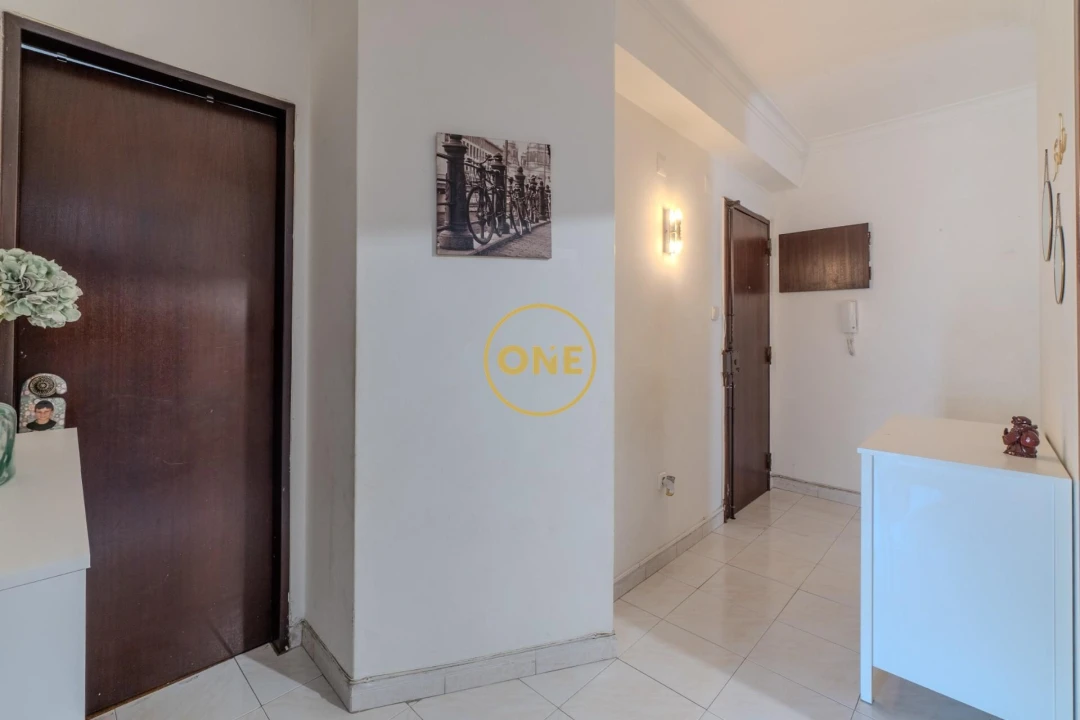 Apartamento T3 para Venda em Almada, Cova da Piedade, Pragal e Cacilhas Foto 11