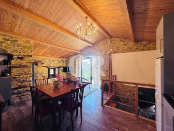 Moradia T2 para Venda em Castanheira de Pêra e Coentral