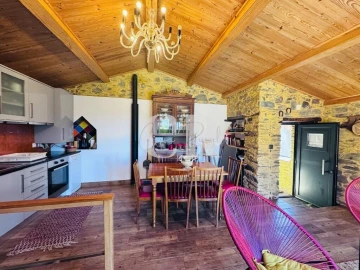 Moradia T2 para Venda em Castanheira de Pêra e Coentral