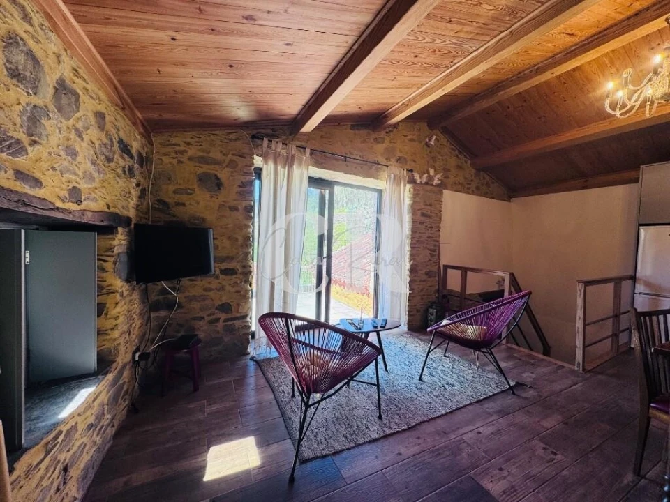 Moradia T2 para Venda em Castanheira de Pêra e Coentral Foto 12