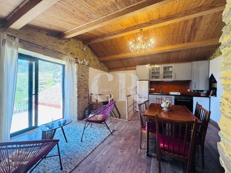 Moradia T2 para Venda em Castanheira de Pêra e Coentral Foto 11