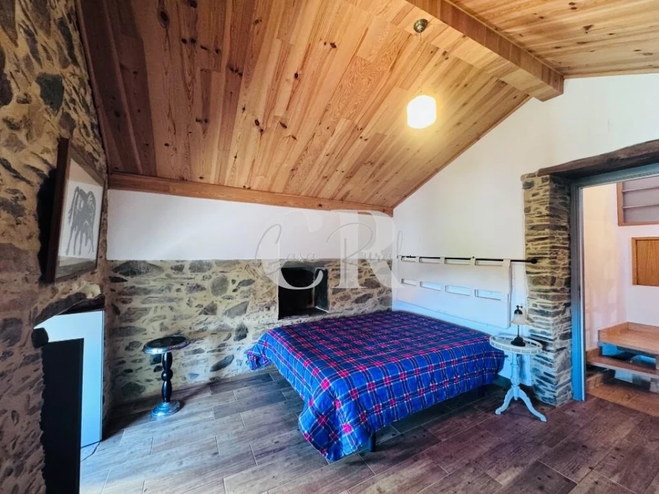 Moradia T2 para Venda em Castanheira de Pêra e Coentral Foto 19