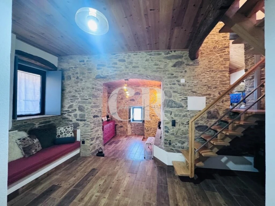 Moradia T2 para Venda em Castanheira de Pêra e Coentral Foto 16