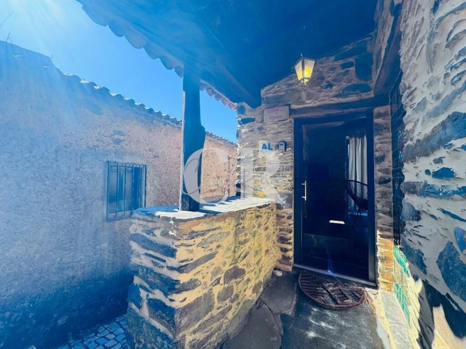 Moradia T2 para Venda em Castanheira de Pêra e Coentral Foto 7