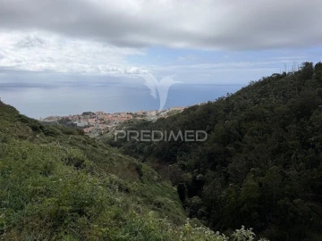 Terreno para Venda em Caniço