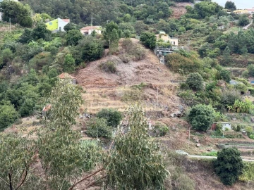 Terreno para Venda em Caniço