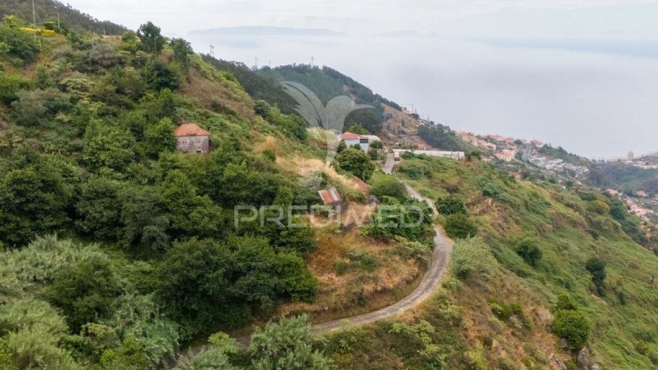 Terreno para Venda em Caniço Foto 2