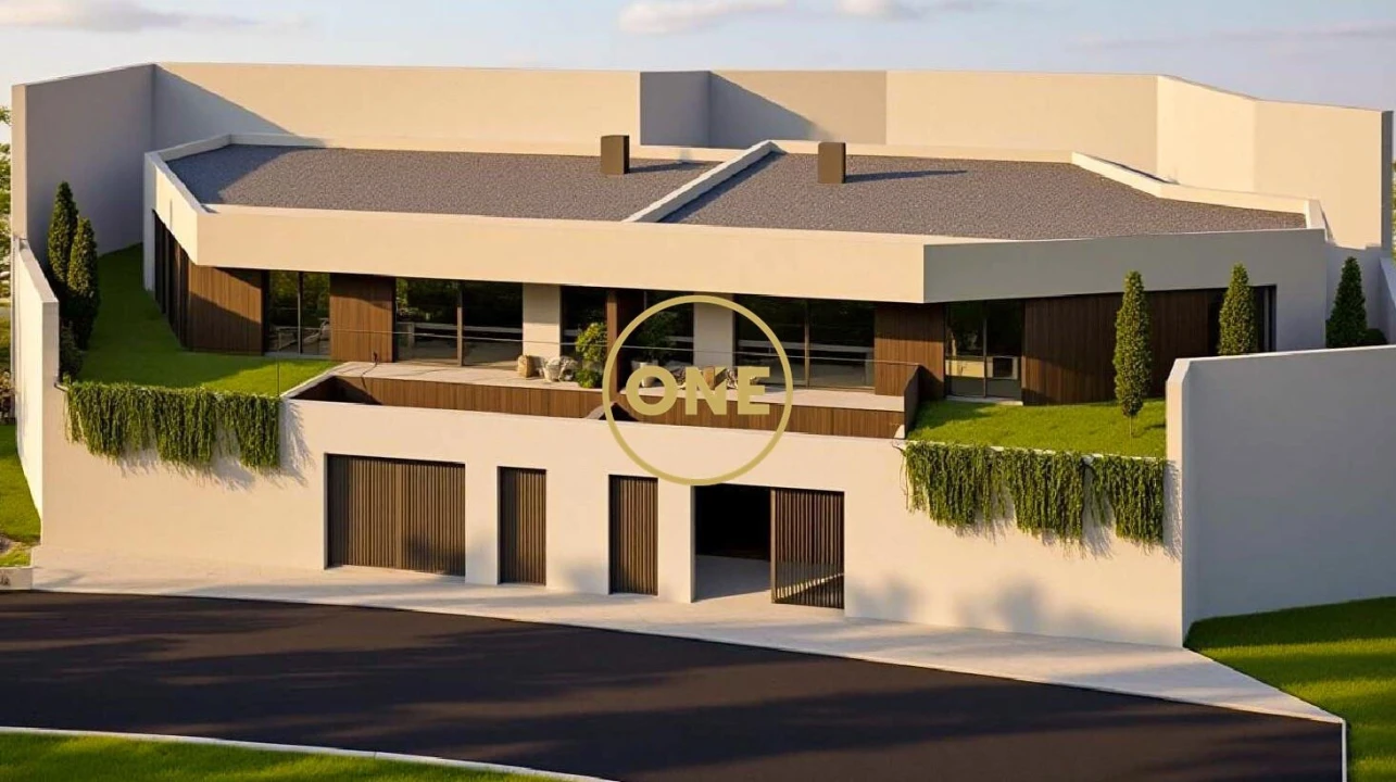 Moradia T3 para Venda em Estreito de Camara de Lobos Foto 2