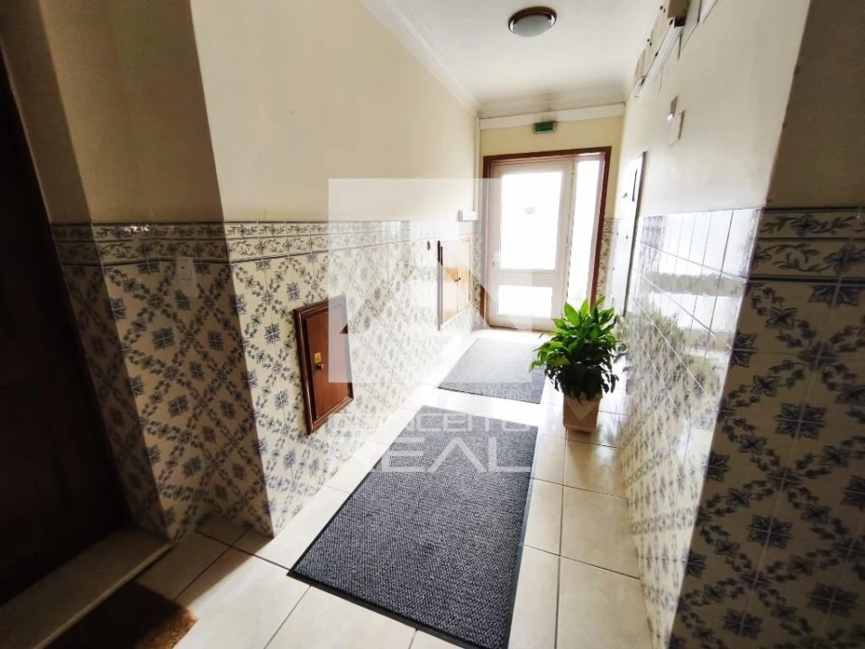 Apartamento T3 para Venda em Lordelo Foto 2