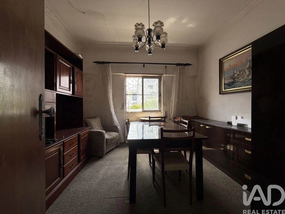 Moradia T2 para Venda em Ramada e Caneças Foto 4