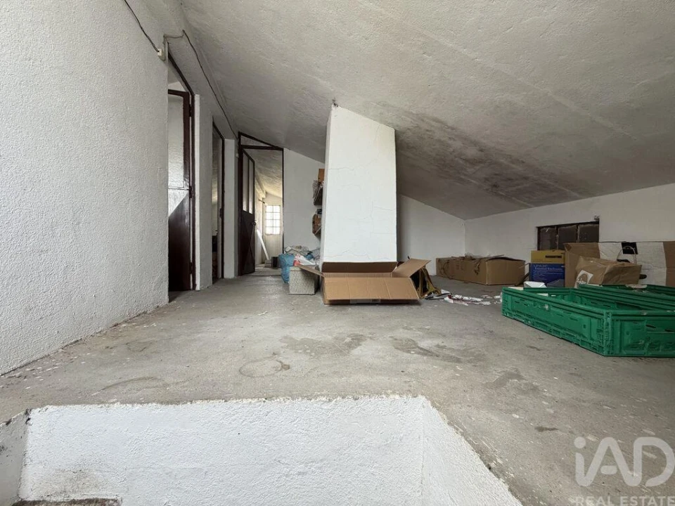 Moradia T2 para Venda em Ramada e Caneças Foto 13