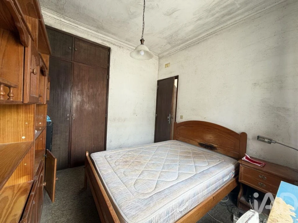 Moradia T2 para Venda em Ramada e Caneças Foto 9