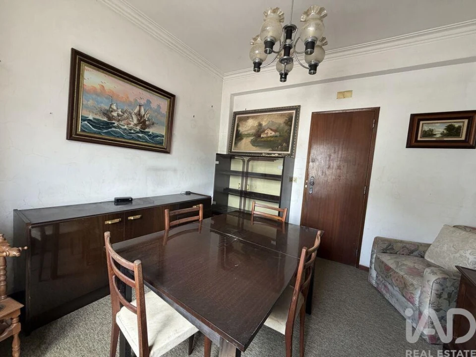 Moradia T2 para Venda em Ramada e Caneças Foto 5