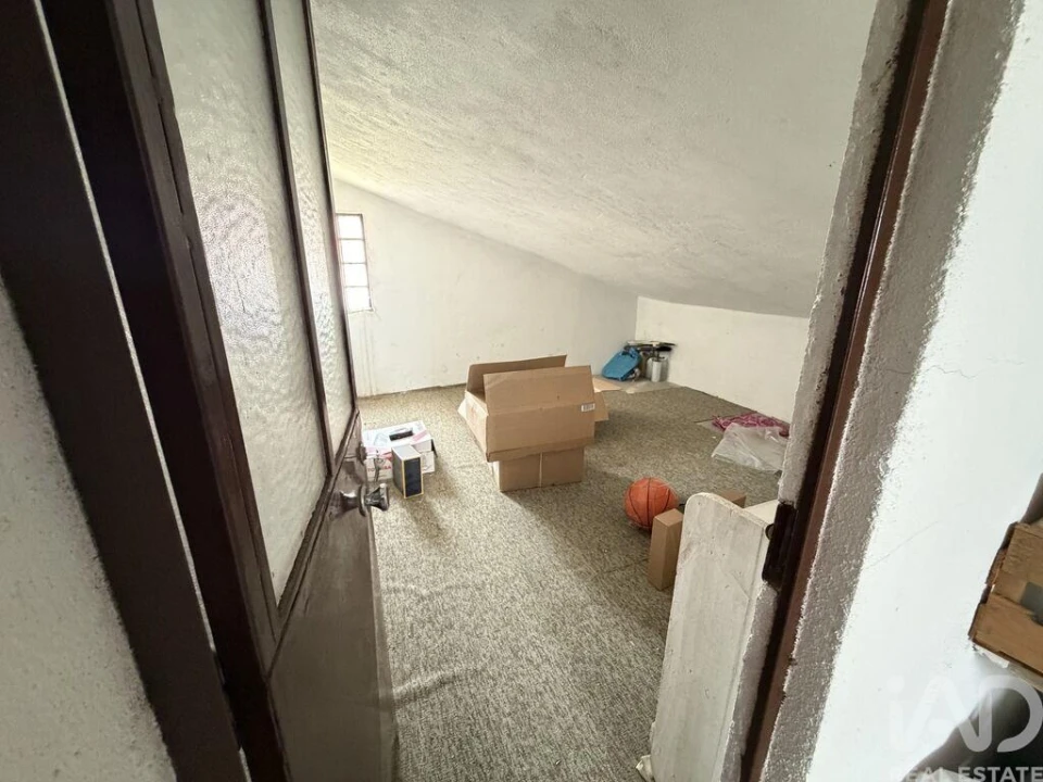 Moradia T2 para Venda em Ramada e Caneças Foto 15