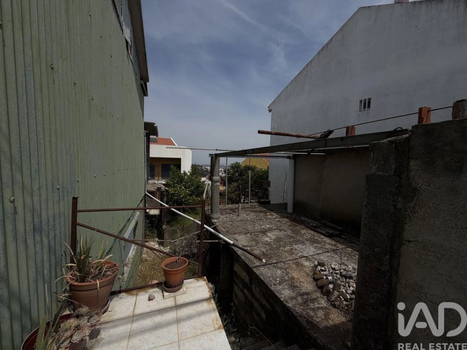 Moradia T2 para Venda em Ramada e Caneças Foto 16
