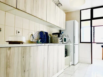 Apartamento T3 para Venda em Vilar de Andorinho