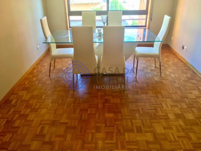 Apartamento T3 para Venda em Vilar de Andorinho Foto 5