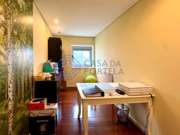 Apartamento T4 para Venda em Antas e Abade de Vermoim
