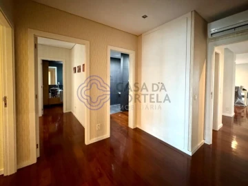 Apartamento T4 para Venda em Antas e Abade de Vermoim