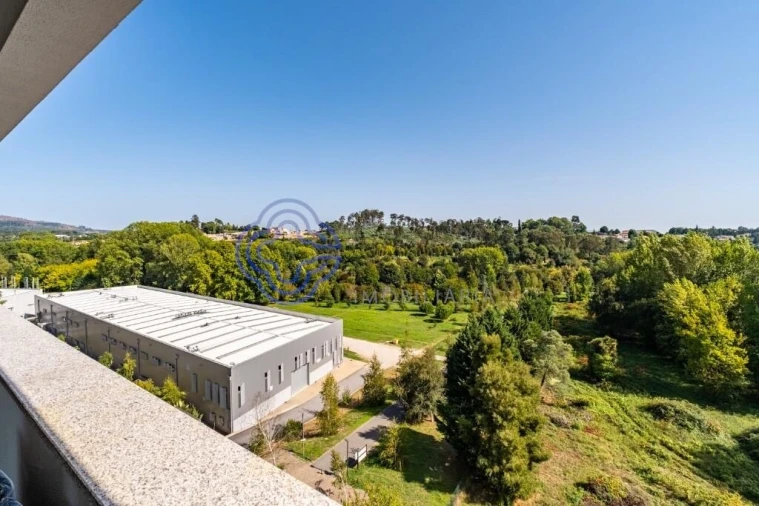 Apartamento T4 para Venda em Antas e Abade de Vermoim Foto 9