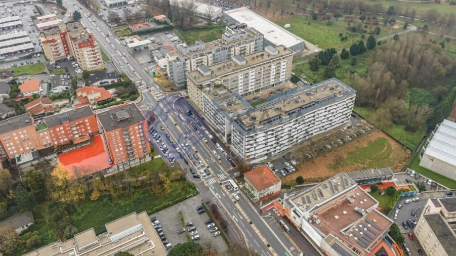 Apartamento T4 para Venda em Antas e Abade de Vermoim Foto 30