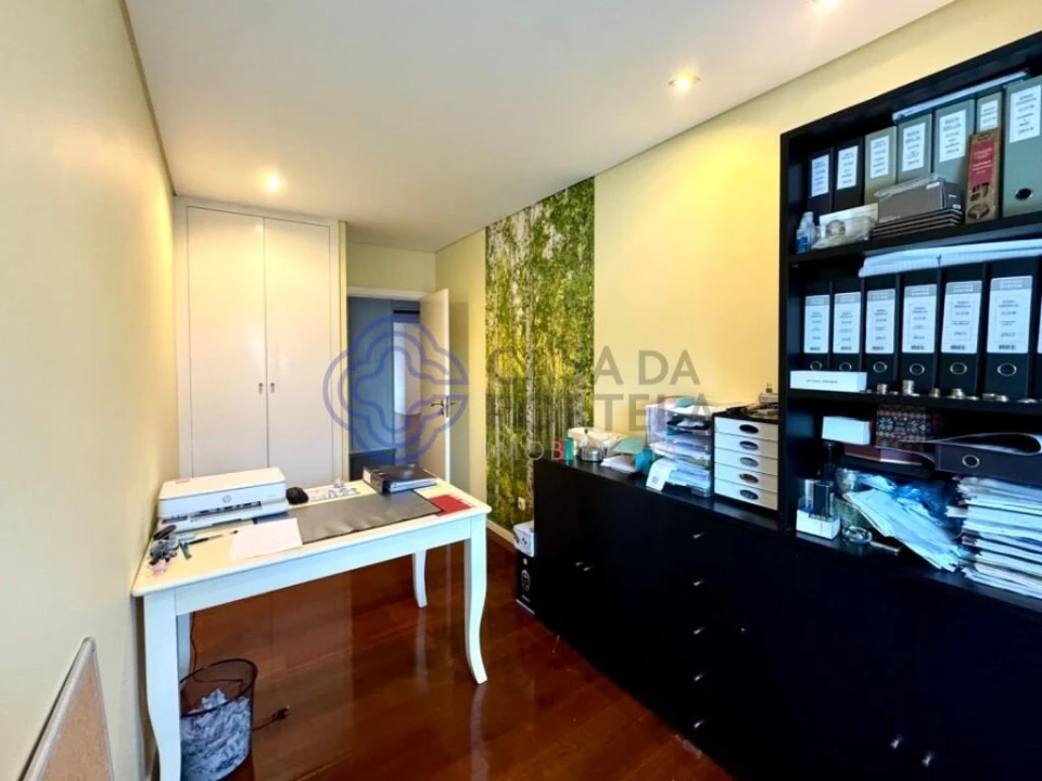 Apartamento T4 para Venda em Antas e Abade de Vermoim Foto 23