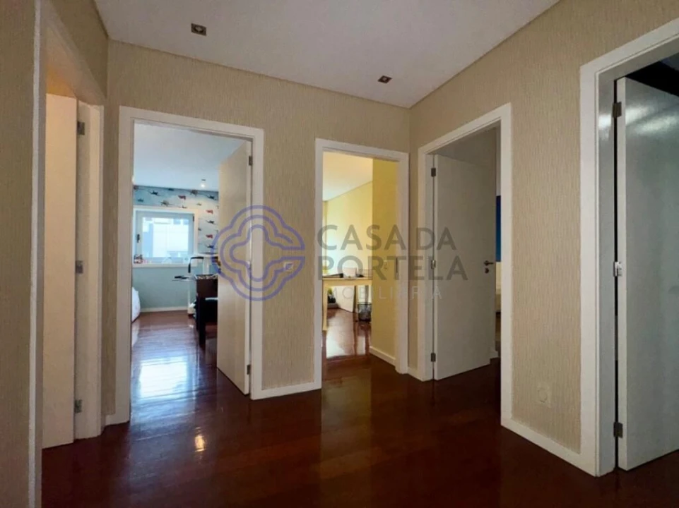 Apartamento T4 para Venda em Antas e Abade de Vermoim Foto 10