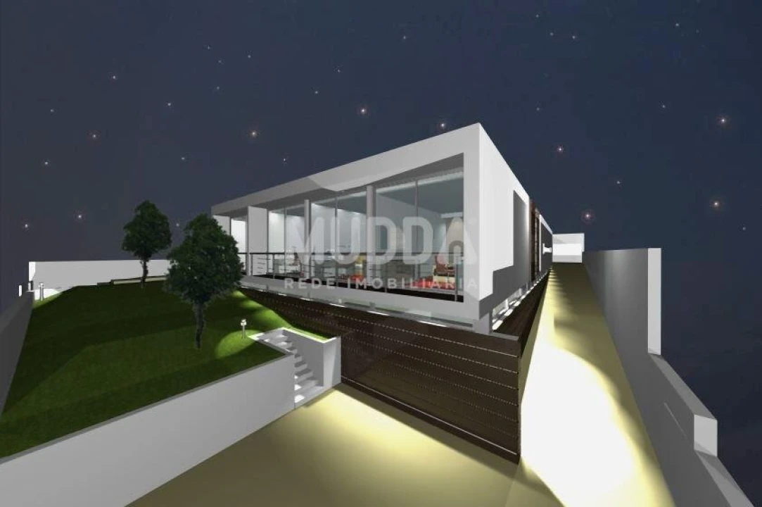 Terreno para Venda em Paços de Brandão Foto 4