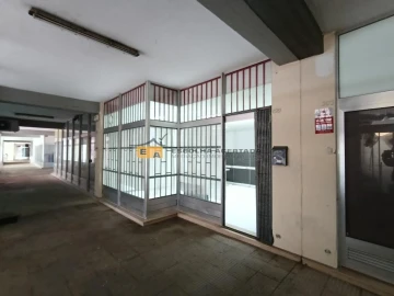 Loja para Arrendamento em Custóias, Leça do Balio e Guifões