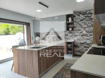 Moradia T3 para Venda em Azurara