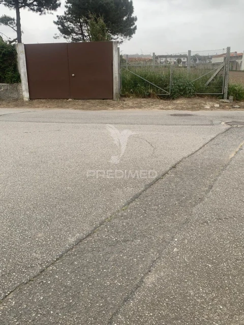 Terreno para Venda em Arcozelo