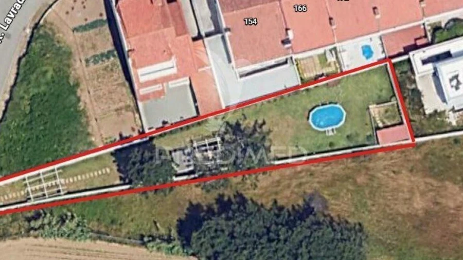 Terreno para Venda em Arcozelo