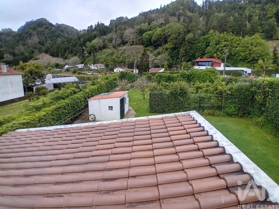 Moradia T4 para Venda em Furnas Foto 16