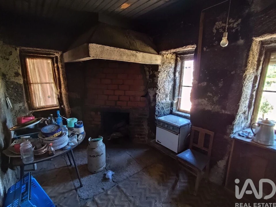 Moradia T3 para Venda em Midões Foto 11