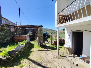 Moradia T3 para Venda em Midões