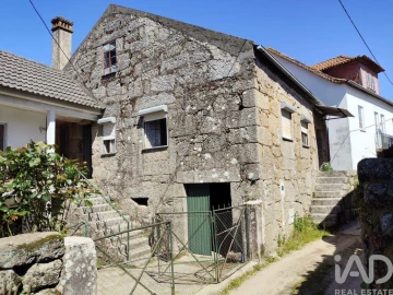 Moradia T3 para Venda em Midões