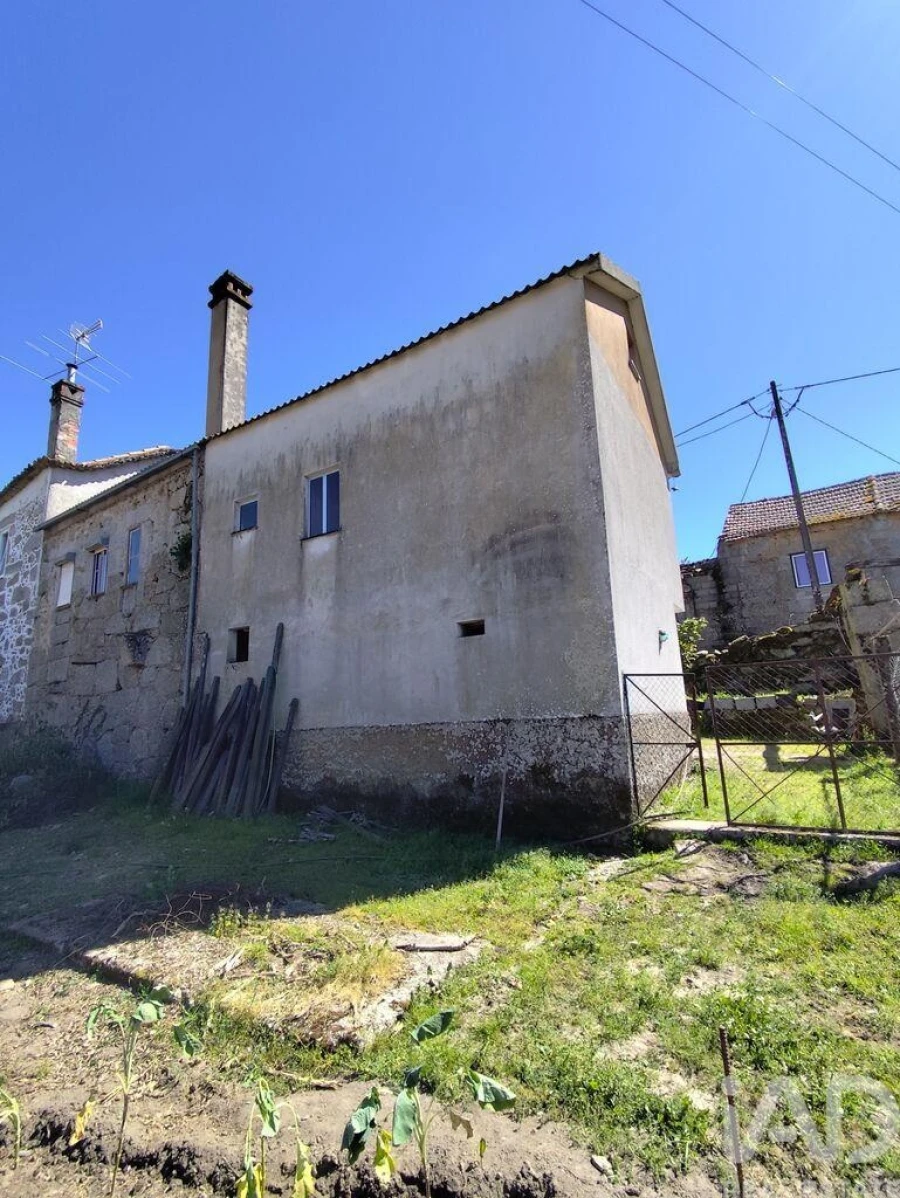 Moradia T3 para Venda em Midões Foto 7