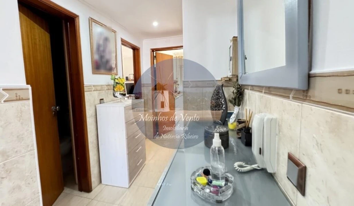 Apartamento T2 para Venda em Barreiro e Lavradio Foto 7