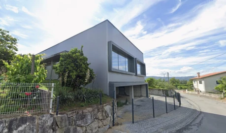 Armazém para Venda em Rendufe