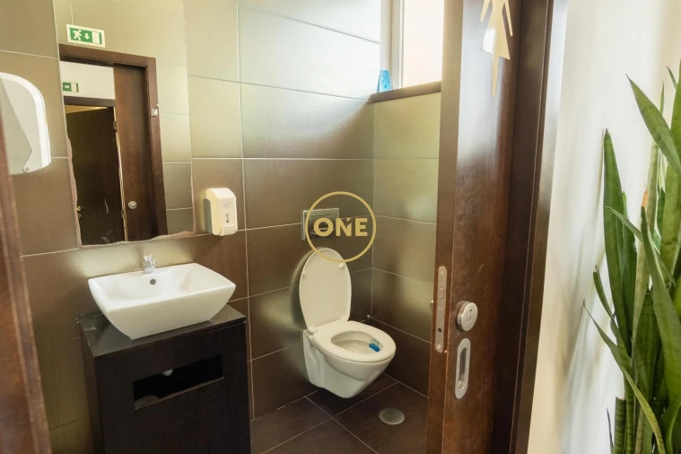 Loja para Trespasse em Paredes Foto 6