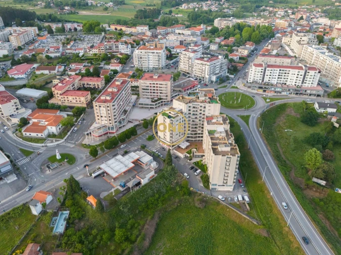 Loja para Trespasse em Paredes Foto 21