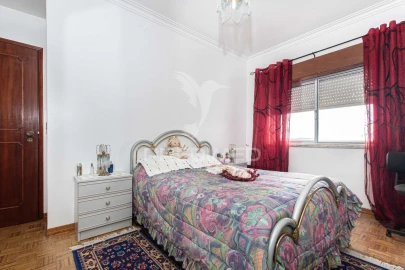 Apartamento T3 para Venda em Vialonga