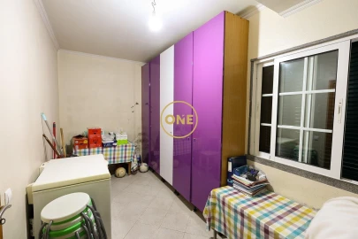 Moradia T4 para Venda em Estreito de Camara de Lobos