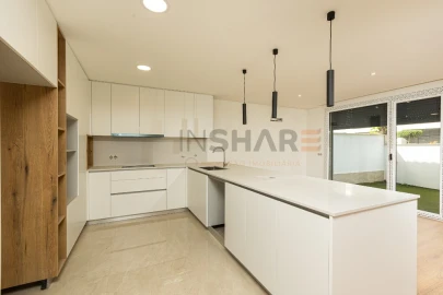 Moradia T4 para Venda em Palmeira