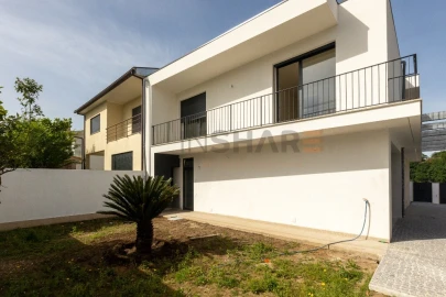 Moradia T4 para Venda em Palmeira