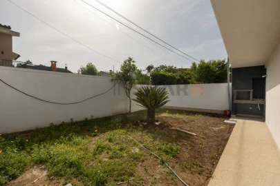 Moradia T4 para Venda em Palmeira